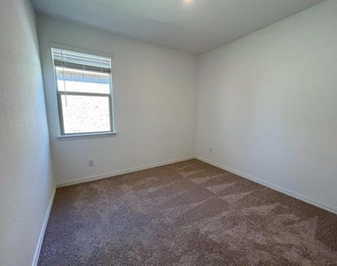 3305 Tulip Poplar Trail - Photo Thumbnail 10