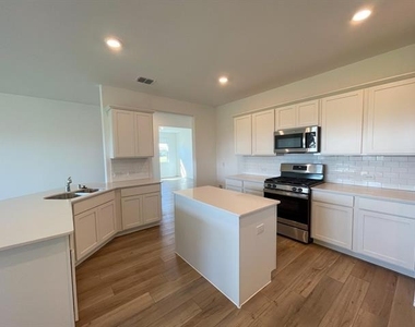 3305 Tulip Poplar Trail - Photo Thumbnail 14