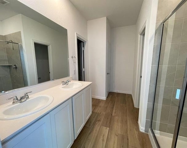 3305 Tulip Poplar Trail - Photo Thumbnail 22