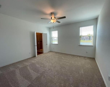 3305 Tulip Poplar Trail - Photo Thumbnail 19