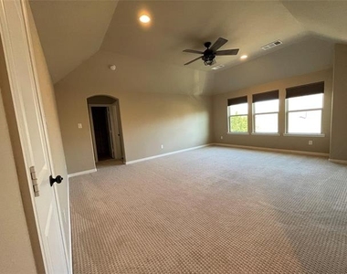 2026 Artemis Court - Photo Thumbnail 10