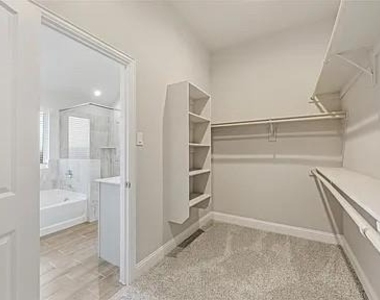 429 Charlie Court - Photo Thumbnail 13