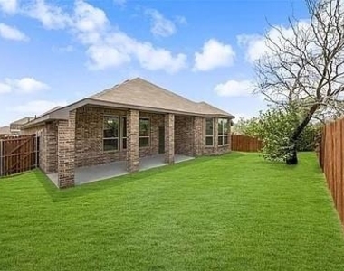429 Charlie Court - Photo Thumbnail 24