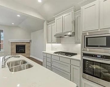 429 Charlie Court - Photo Thumbnail 4