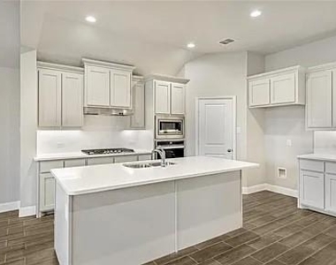 429 Charlie Court - Photo Thumbnail 5