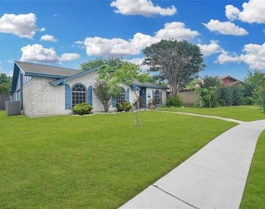 5161 Bartlett Drive - Photo Thumbnail 2
