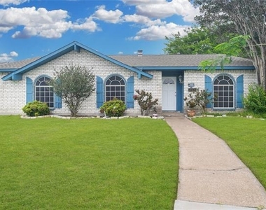 5161 Bartlett Drive - Photo Thumbnail 1