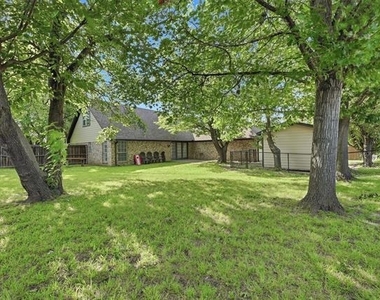 720 Blanton Drive - Photo Thumbnail 35