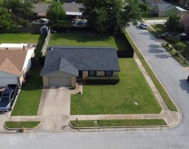 6900 Sandstone Court - Photo Thumbnail 1