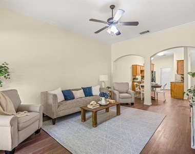 502 S Main Street - Photo Thumbnail 7