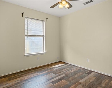 502 S Main Street - Photo Thumbnail 12
