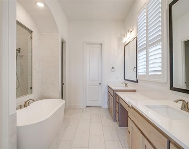 14328 Capridge Road - Photo Thumbnail 12