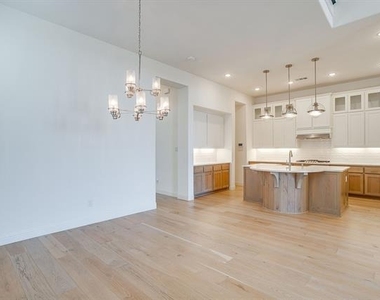 14328 Capridge Road - Photo Thumbnail 7