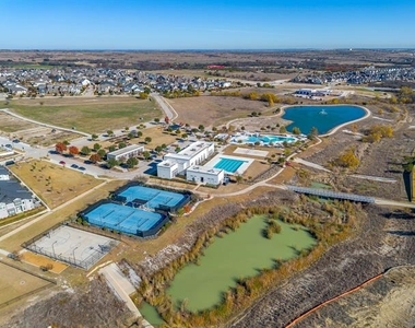 14328 Capridge Road - Photo Thumbnail 31