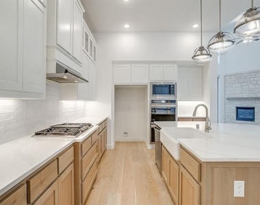 14328 Capridge Road - Photo Thumbnail 9