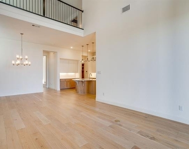 14328 Capridge Road - Photo Thumbnail 10
