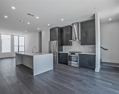 4322 Roseland Avenue - Photo Thumbnail 11