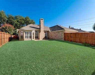 4304 Echomont Lane - Photo Thumbnail 6