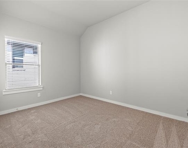 4005 High Valley - Photo Thumbnail 15