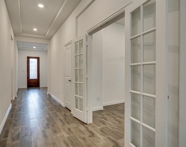 3716 Peachbush Lane - Photo Thumbnail 4