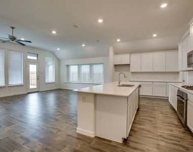 3716 Peachbush Lane - Photo Thumbnail 7