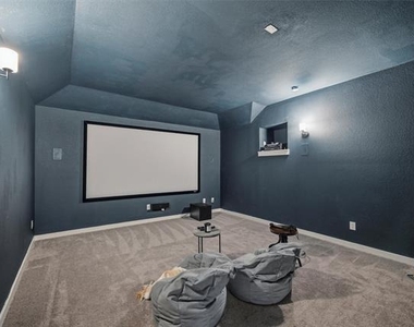 2417 Mankato Drive - Photo Thumbnail 34