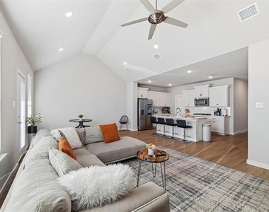 2417 Mankato Drive - Photo Thumbnail 16