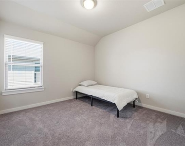 2417 Mankato Drive - Photo Thumbnail 27