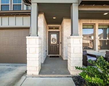 2417 Mankato Drive - Photo Thumbnail 3