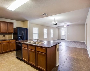 1121 Rainer Drive - Photo Thumbnail 2