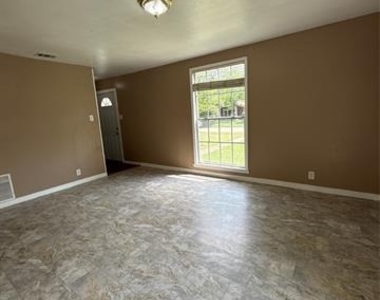 1607 Mcadams Avenue - Photo Thumbnail 1