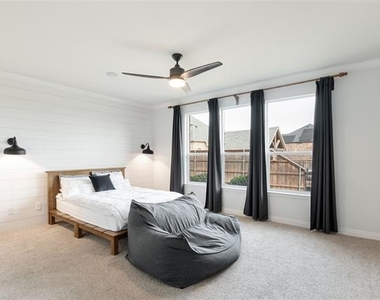306 Aspen Lane - Photo Thumbnail 21