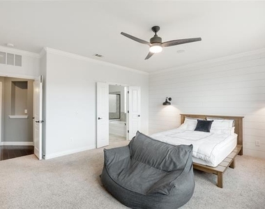306 Aspen Lane - Photo Thumbnail 22