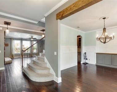 306 Aspen Lane - Photo Thumbnail 11