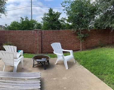 5733 Pebble Ridge Drive - Photo Thumbnail 11