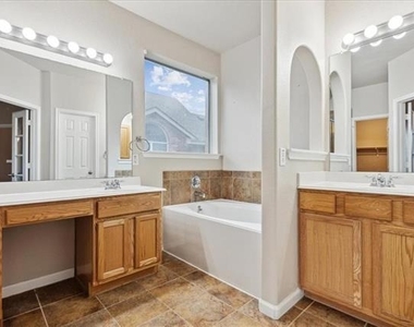708 San Antonio Trail - Photo Thumbnail 17