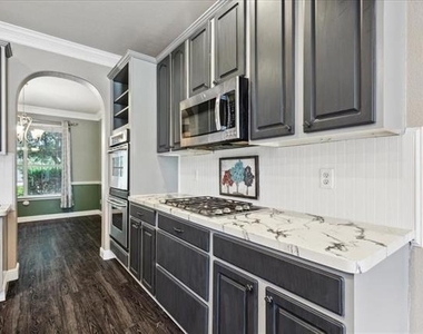 708 San Antonio Trail - Photo Thumbnail 10