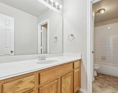 708 San Antonio Trail - Photo Thumbnail 31