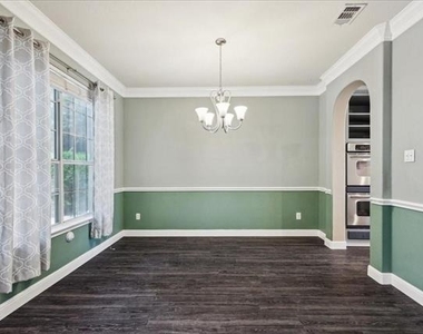 708 San Antonio Trail - Photo Thumbnail 2