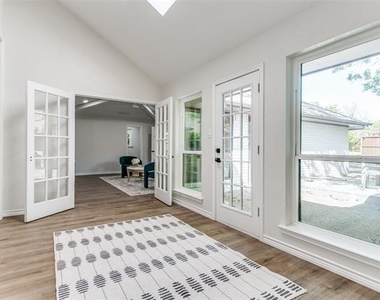 17402 Oakington Court - Photo Thumbnail 3