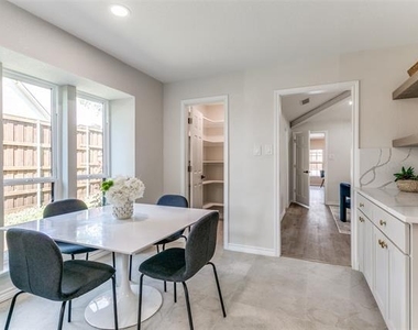 17402 Oakington Court - Photo Thumbnail 10