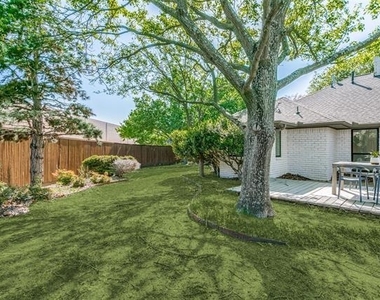 17402 Oakington Court - Photo Thumbnail 27