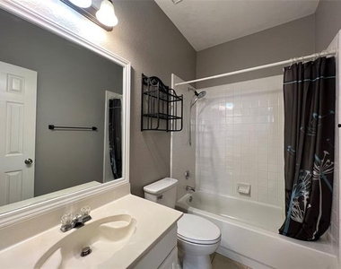 9811 Cliffside Drive - Photo Thumbnail 21