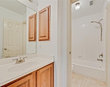 1088 Harvest Hill Circle - Photo Thumbnail 24