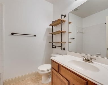 1088 Harvest Hill Circle - Photo Thumbnail 19