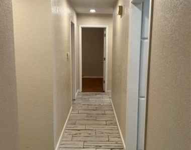 423 Marsha Street - Photo Thumbnail 14