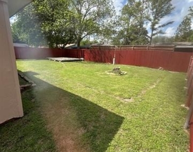 423 Marsha Street - Photo Thumbnail 8