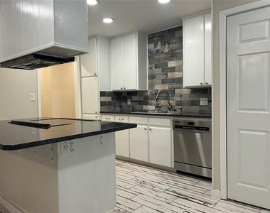 423 Marsha Street - Photo Thumbnail 9