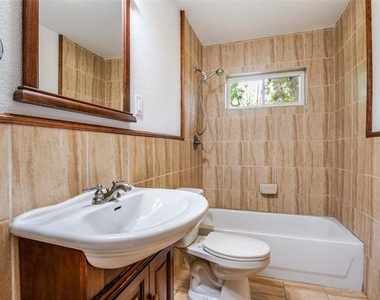 8635 Ashcroft Avenue - Photo Thumbnail 8