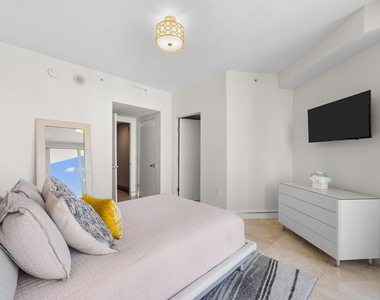 333 Las Olas Way - Photo Thumbnail 21